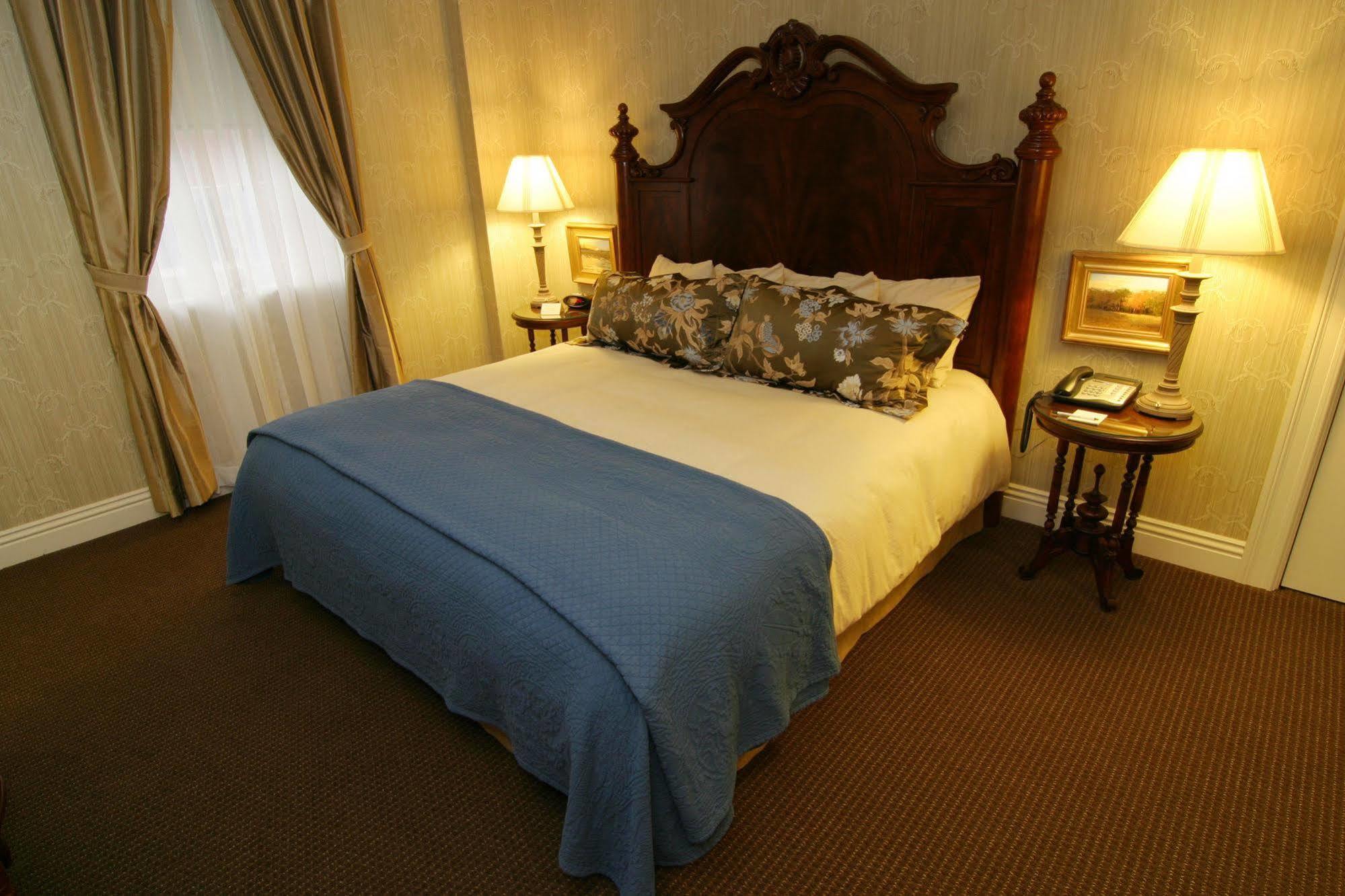 Charley Creek Inn Wabash Habitación foto